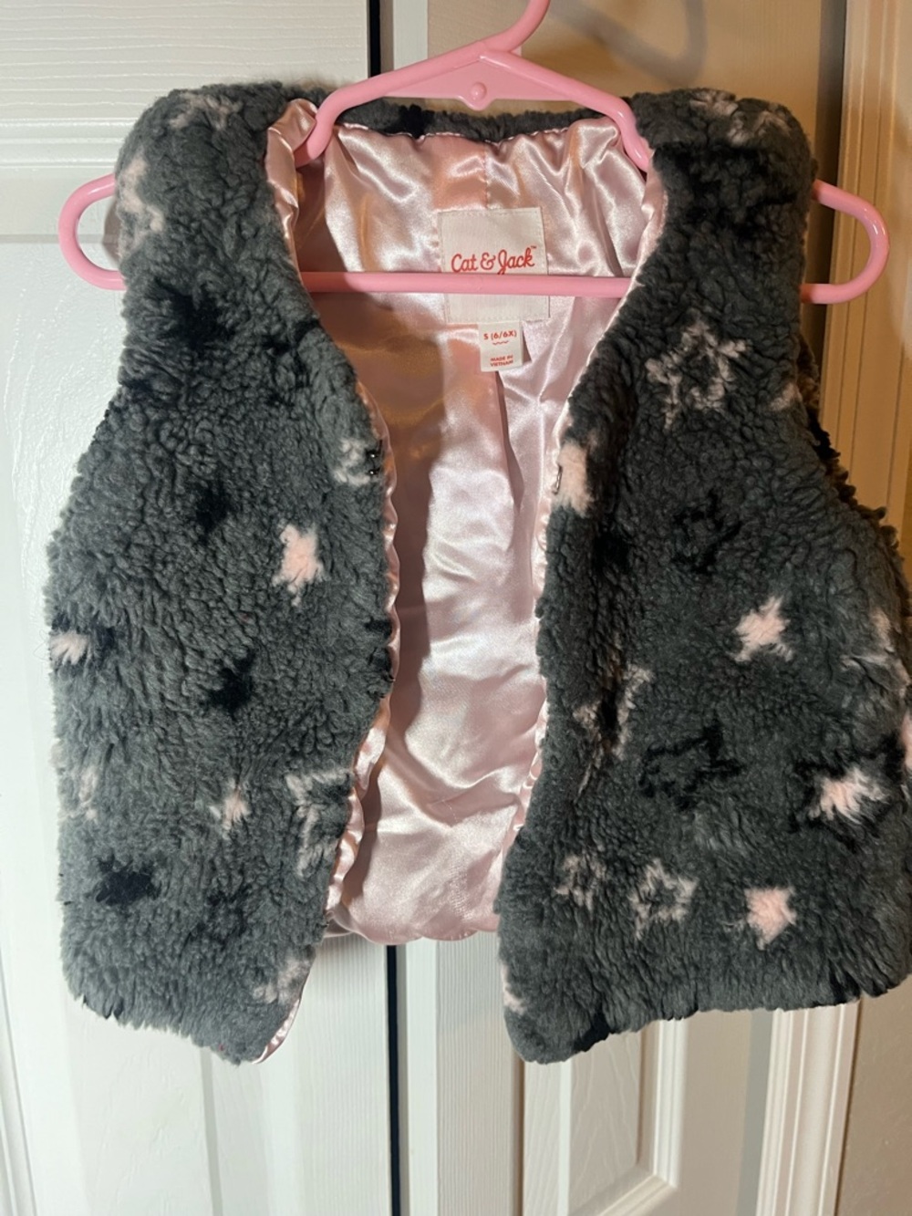 Cat & Jack girls Faux Fur Star Vest grey & pink size 6/6x